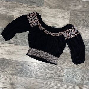 American Eagle black embroidered crop top‎ women’s small